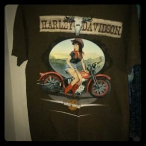 Vintage Harley Davidson T shirt, pin up edition 😎